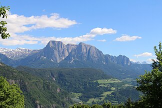 Blick auf die Schlerngruppe von Barbian aus