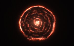 Curious spiral spotted by ALMA around red giant star R Sculptoris (data visualisation).jpg