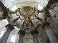 Il baldacchino dell'altar maggiore.