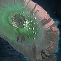 جزيرة إيزابيلا كما يرى من القمر الصناعي سبوت.