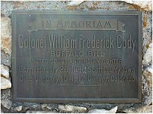 Gedenktafel am Grab von Buffalo Bill