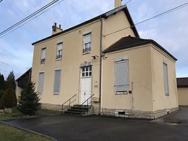 The town hall in La Bretenière