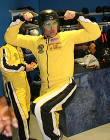 Jay Crawford skydiving with Army Golden Knights 6-30-08.jpg