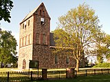 Westbau der Dorfkirche Lindenberg im Barnim östlich von Berlin