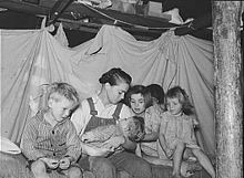 Mennonite siblings, Montana, United States, 1937 Mennonite siblings Montana 1937.jpg