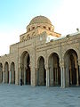 Тунистың Қайруан қаласындағы Үлкен мешіт (Уқба мешіті). 670-ші жыл