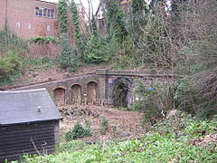 De tunnelingangen onder de uitgang uit 1957.