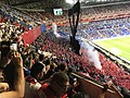 Les Bad Gones dans le Virage Nord lors du retour de Juninho, représenté sur la bâche