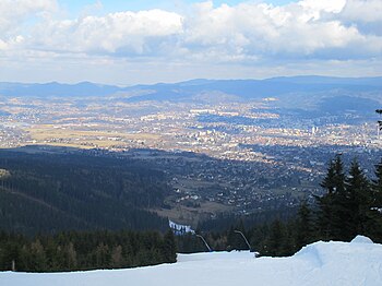 Pohled ze sjezdovky na Liberec