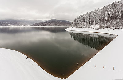 Bendungan Mavrovo, Makedonia