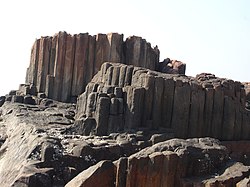 การก่อตัวของเสาหินบะซอลต์บนหมู่เกาะเซนต์แมรี