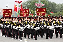 Drummers of the Minsk Suvorov Military School on the avenue during a parade in 2017. Parad po sluchaiu Dnia nezavisimosti Belorussii pri uchastii aviatsii ZVO (5).jpg