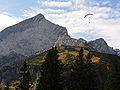 Alpspitze mit Gleitschirmflieger