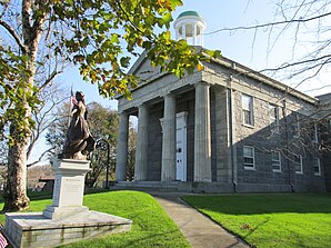 Das Barnstable County Courthouse, gelistet im NRHP