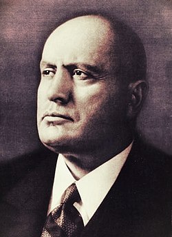 http://upload.wikimedia.org/wikipedia/commons/thumb/4/4a/Benito_Mussolini_%28primo_piano%29.jpg/250px-Benito_Mussolini_%28primo_piano%29.jpg