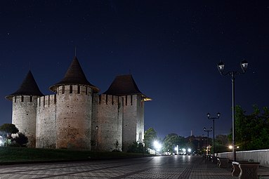 Cetatea medievală Soroca (1499), noaptea. Fotograf: Vadim Soroca
