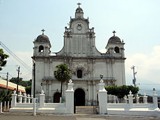 Church in Izalco (7185454976).jpg