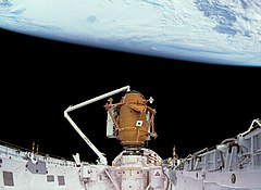 Стыковочный модуль (STS-74) .jpg