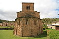 L'abside y lo campanal de Sant Crapás.