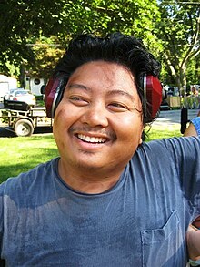 Jason Rogel as Wayne Chung on the set of Splinterheads.jpg