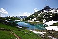 Zürsersee. Im Hintergrund Valluga (2.809 m) und Roggspitze (2.747 m)