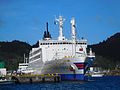 貨客船３代目おがさわら丸を小笠原・父島・二見港で 20160918に撮影