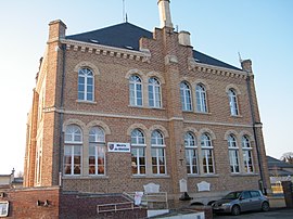 The town hall in Rivery