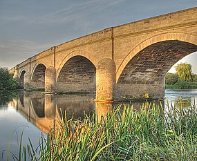 Swarkestone Bridge.jpg