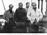 Nhóm đi về phương nam trong cuộc thám hiểm Nimrod (trái sang phải): Wild, Shackleton, Marshall và Adams