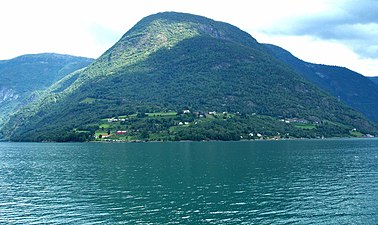 Urnes am Lustrafjord