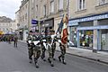 Le drapeau du 42e régiment de transmissions à Laval est sa garde.