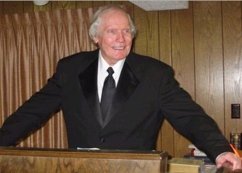 Fred Phelps at his pulpit: August 4, 2002 All ...