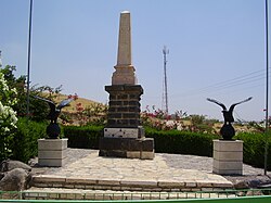 A 1914 Ottoman memorial for two killed pilots, 1,5 km east of the village site.