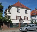 Wohnhaus in offener Bebauung