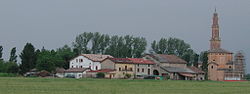 Case coloniche presso il complesso parrocchiale di Villa Sesso