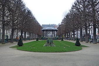 Square Yvette-Chauviré.