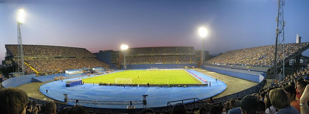 Stadion Maksimir nakon uređenja, tijekom utakmice GNK Dinama protiv Neftchi Baku PFC, 13. srpnja 2011.