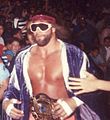 راندي سافاج con la versione Winged Eagle del titolo allora noto come WWF World Heavyweight Championship