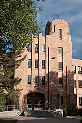 The west entrance of Wyoming Union Wyoming Union 2009.jpg