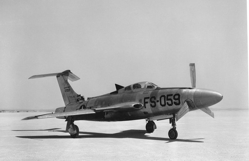 800px-XF-84H.jpg