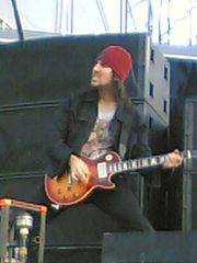 Ron "Bumblefoot" Thal