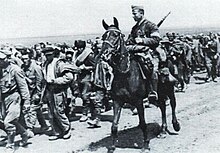 Soviet POWs escorted by a Romanian cavalryman in 1941 Bess7.JPG