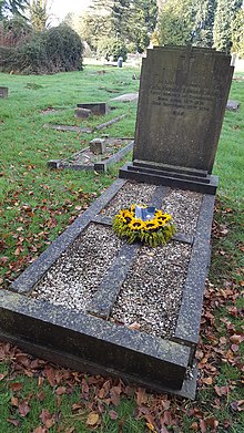 Sir Cecil Chubb's grave in the Devizes Road cemetery in Salisbury, Wiltshire, showing the wreath laid to mark the centenary of his donation of Stonehenge to the nation near the end of the First World War Cecil Chubb grave.jpg
