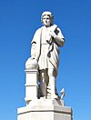 Памятник Христофору Колумбу 3 (обрезано) .JPG