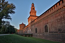Sforza Castle, Milan Fortezza all'alba.jpg