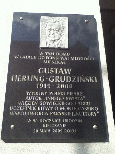 Dosiero:Gustav Herling-Grudzinski plaque.jpg