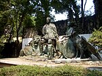 Monumento al Mestizaje (1982), som betecknar Cortes, La Malinche och deras son, i Jardín Xicoténcatl.