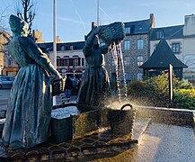 Statues des « laveuses d'huîtres ».