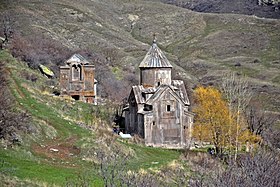 Groupe oriental de Tsaghatskar (Sourp Nshan à gauche, Sourp Karapet à droite).