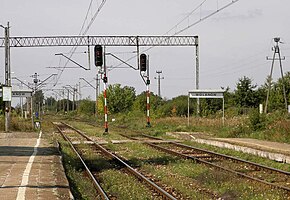 Waliny, Stacja kolejowa Wolanów - fotopolska.eu (243979).jpg